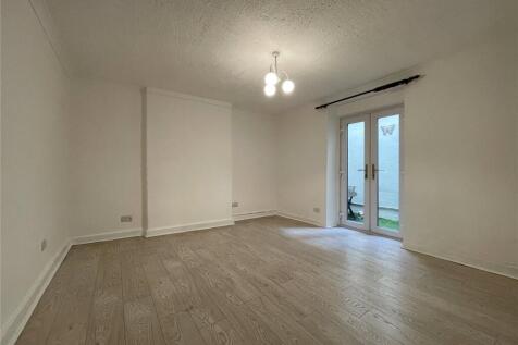 St. Davids Road, Caernarfon, Gwynedd, LL55 photo 3
