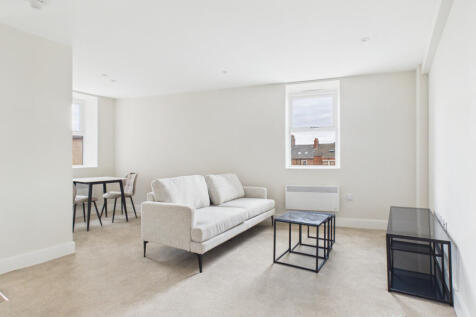 Modern Furnished 1 Bedroom Apartment