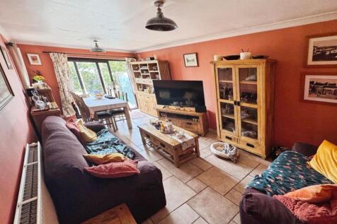 Living Room.jpeg