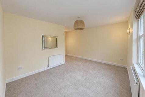 Grove Road, Ilkley, West Yorkshire, LS29 photo 5