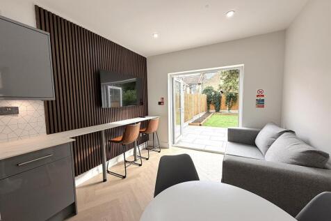 Room 4, Ashburnham Road, Southend-On-Sea photo 5