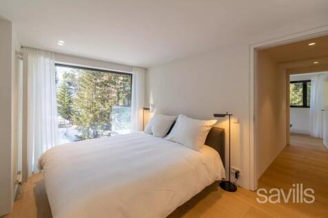 Double bedroom mountain view apartment Courchevel