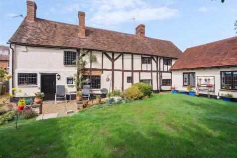 Tudor Cottage, School End
