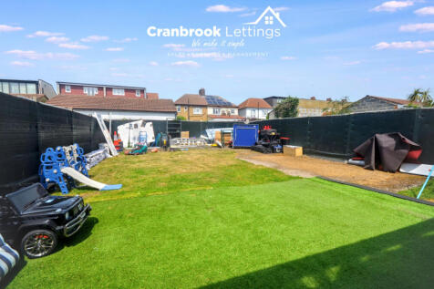 Four bedroom semi-detached house for sale St. Joh