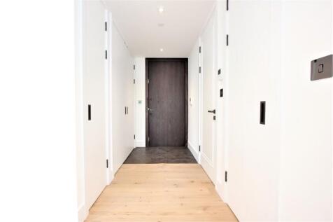 Flat , a Exchange Gardens, London photo 5
