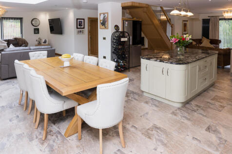 2025-08-07 WALKER &amp; LEWIS-CEFN-20