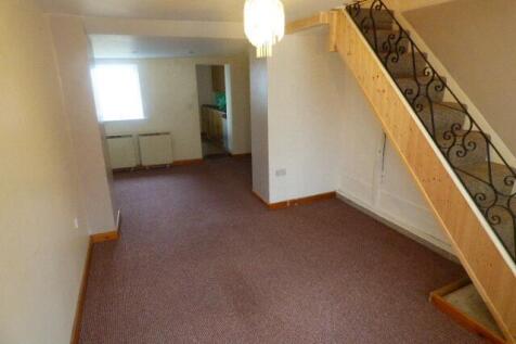 LIVING / DINING ROOM