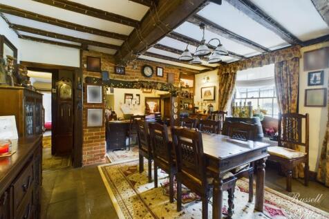 CAM02127G0-PR0167-STILL001