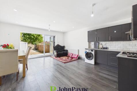 Kitchen/Living Area