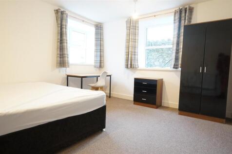 Bedroom 1.JPG