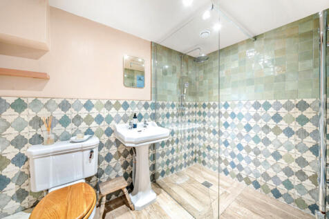 Downstairs Shower Rm