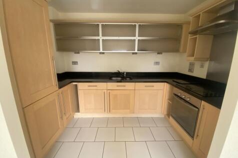 Stoneleigh, 24 Knighton Park Road, LE2 photo 4