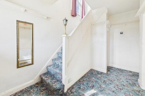 CAM02854G0-PR0352...