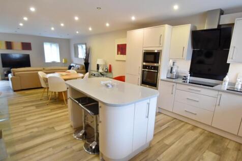 Castle Hill Road, Bury photo 5