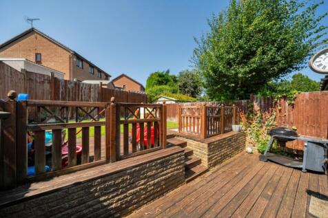 EweMove Harrogate Decking