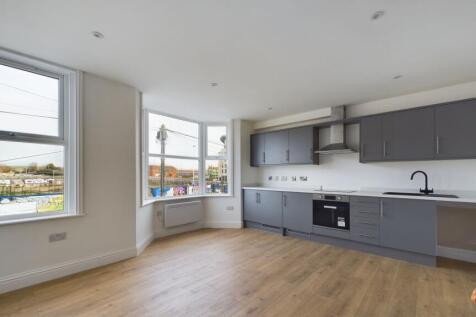 Living Room / Kitchen