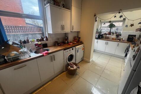 Ladybarn Lane, Fallowfield, Manchester, M14 6YU photo 2