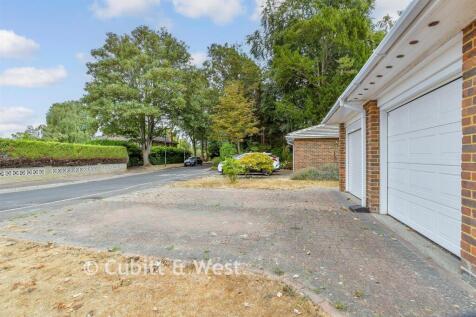 Driveway/Parking