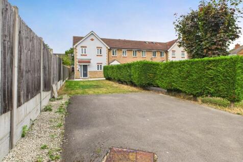 Driveway + Frontshot