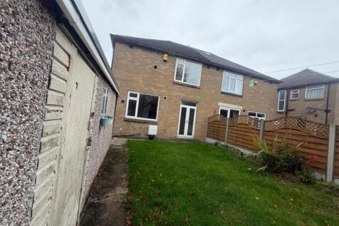 Carr Manor View, Leeds photo 5