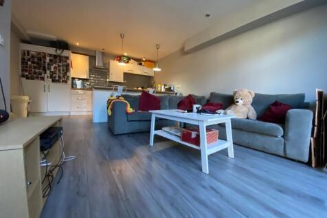 7-bed terraced on Crwys Road, Cathays, £3,780/mo