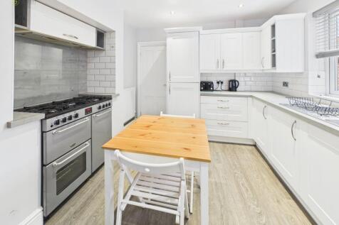 cam04425g0pr0345still004