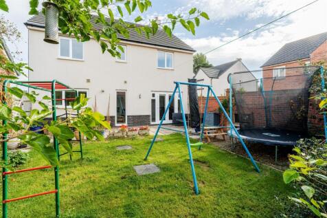 1.2 - rear garden.jpg