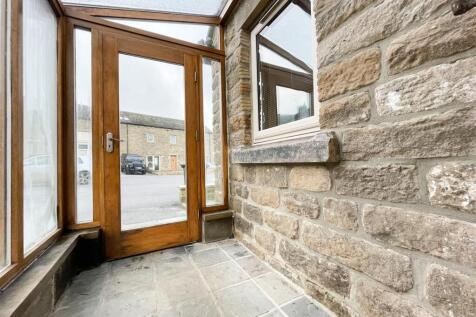 ENTRANCE PORCH
