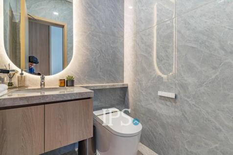 33nd Floor Premium Residence 3 Bedroom Condo For Sale - UC88, BKK1, Phnom Penh