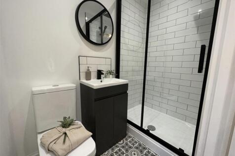 En-suite   Landscape   2022.jpg