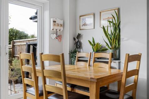 Kitchen/Dining/Sitti