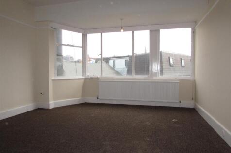LARGE THREE BEDROOM TOWN CENTRE APARTMENT photo 5