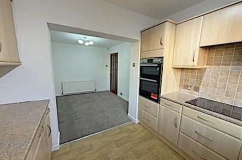 kitchen diner 2nd.jpg