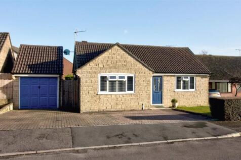10 Hanks Close