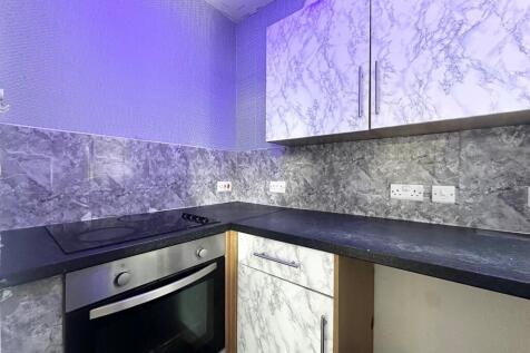 Westlea Avenue, Riddlesden, Keighley, BD20 photo 4