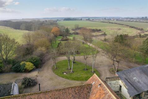 Highcliffe Manor Aerial-10.jpg