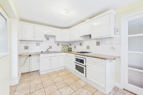 Kitchen:
