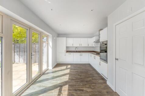 26 George Parish Road, Banbury-7.jpg