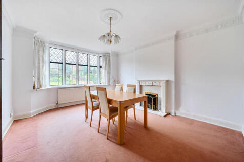 1392770-9-693adce...