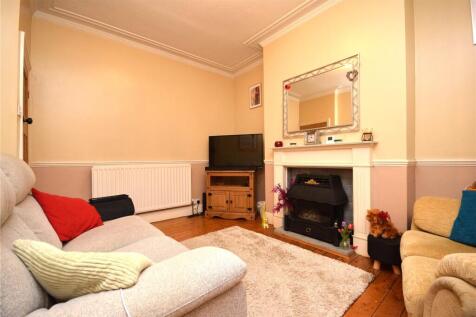 Yewdall Road, Rodley, Leeds, West Yorkshire photo 3