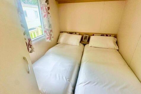 Carnaby Accolade Twin Bedroom At Hoburne Bashley H