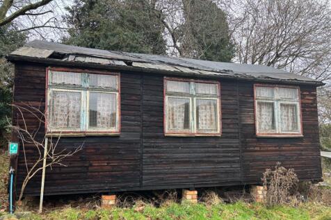 The Brambles Cottage and Campsite, Penman¿s Hill, Chipperfield, Kings Langley, WD4 9DJ