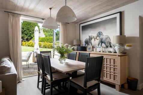 25 - The Old Post Office - GL7 7EF - Web.jpg