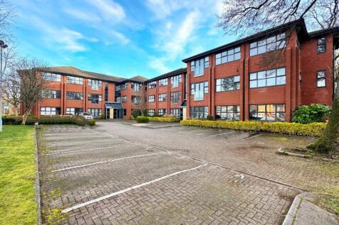 Stockport, SK12 - property photo