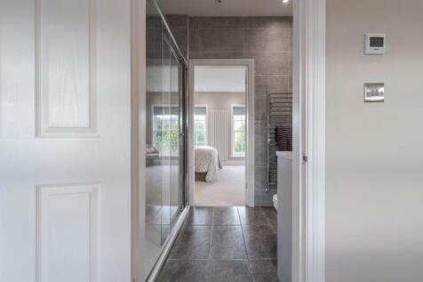 En-suite shower room