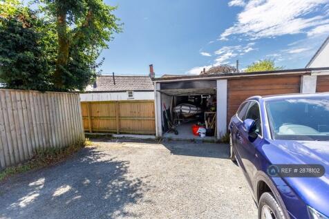 Parking/Garage