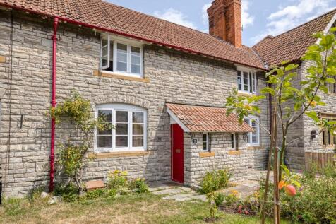 Street, BA16 - property photo