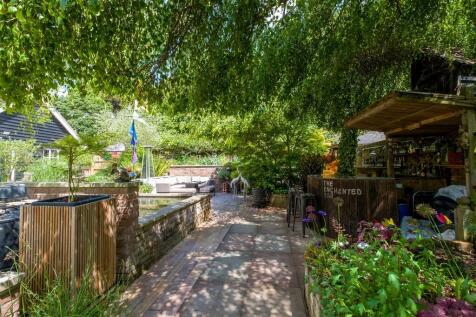 1440px_1 The Ceda...