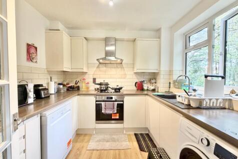 Woodbourne Court, Woodbourne Road, Sale, Trafford photo 4