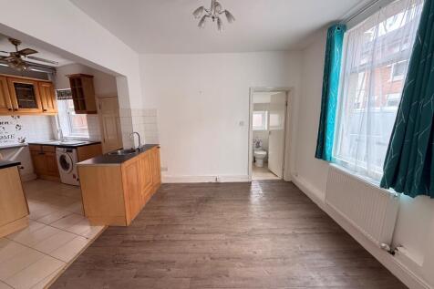 Cobden Street, Loughborough, LE11 photo 4